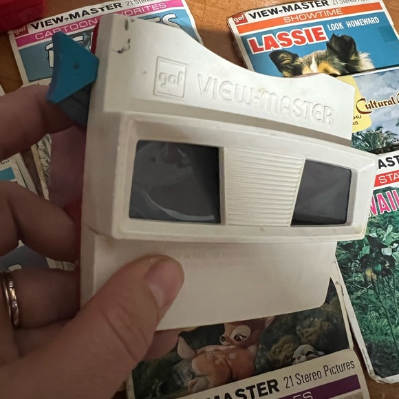 Vintage Viewmaster Lot 2 Viewers 17 Assorted Disc Sets Out of Print Disney - Picture 9 of 13